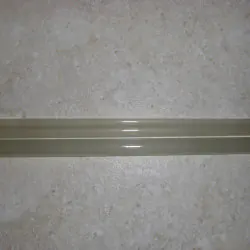 白色 5WT 8'6"3 片半透明玻璃纤维空白