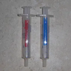 3CC farbcodierte Spritzen zur Messung von 2-Komponenten-Finish