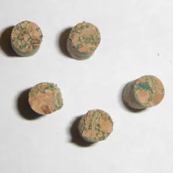 Cork punggung akhir plag