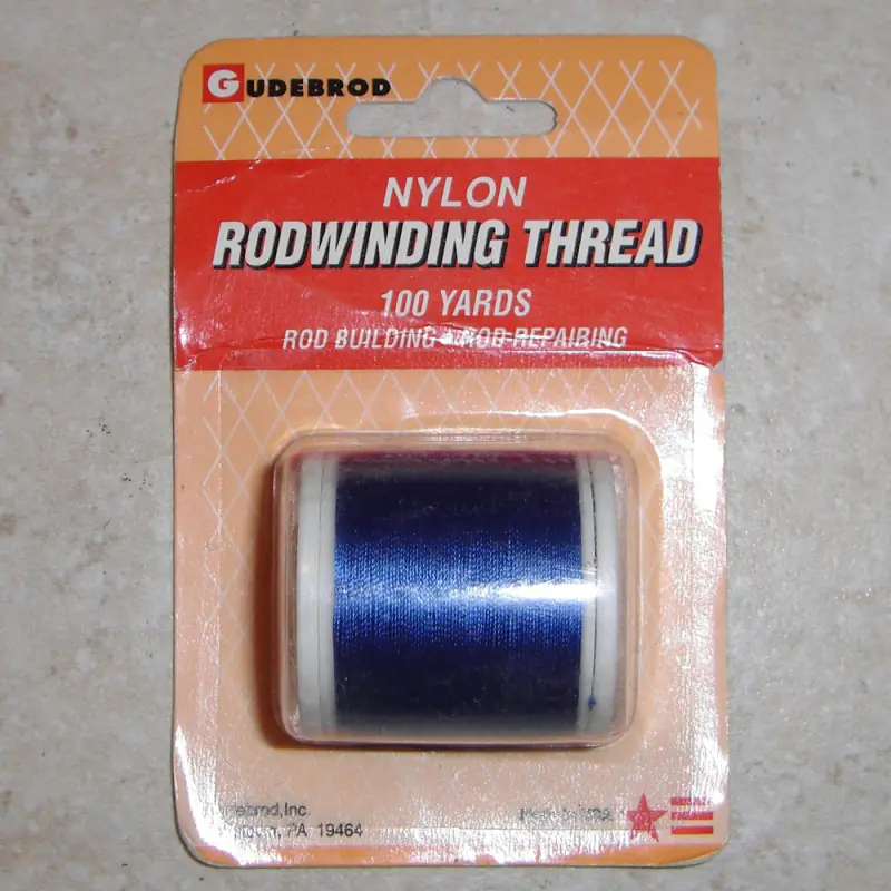 Gudebrod Nylon draad grootte D (100 yard spoelen)