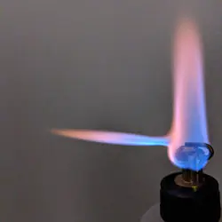 Bouteille d’alcool torche