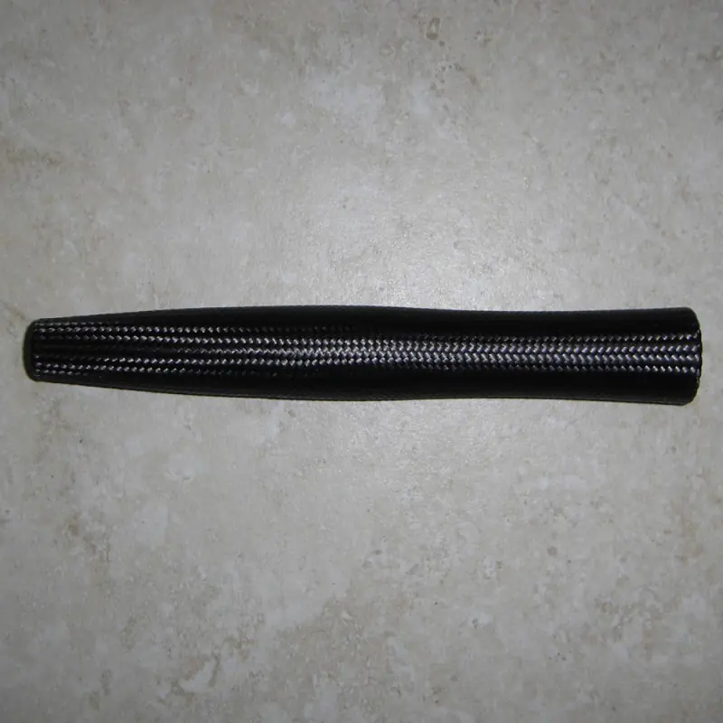 Verbrannte Horizontal fliegen Griffe