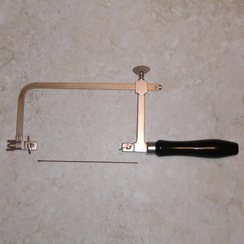 Deluxe Cork nhìn thấy với một tá lưỡi cưa