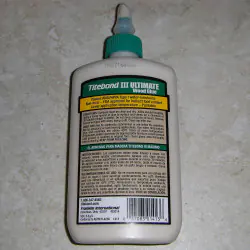 Titebond 三 8 盎司。